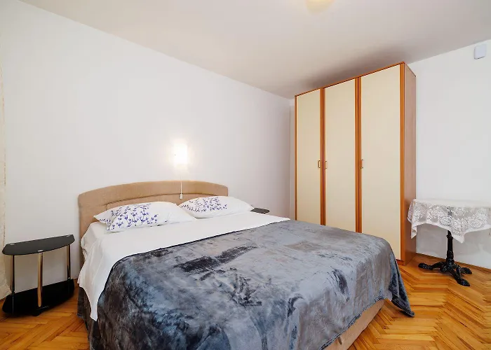 Renoviertes Nur 100 Meter Zum Mit Meerblick, Grill, Terrasse Apartment