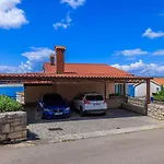 Daire Renoviertes Nur 100 Meter Zum Mit Meerblick, Grill, Terrasse