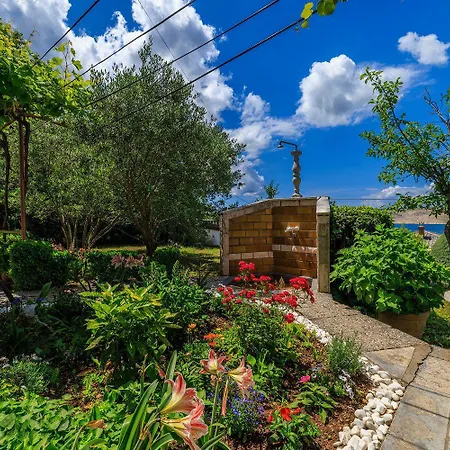 Renoviertes Nur 100 Meter Zum Mit Meerblick, Grill, Terrasse