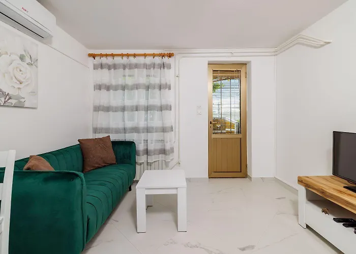 Renoviertes Nur 100 Meter Zum Mit Meerblick, Grill, Terrasse * جادرانوفو